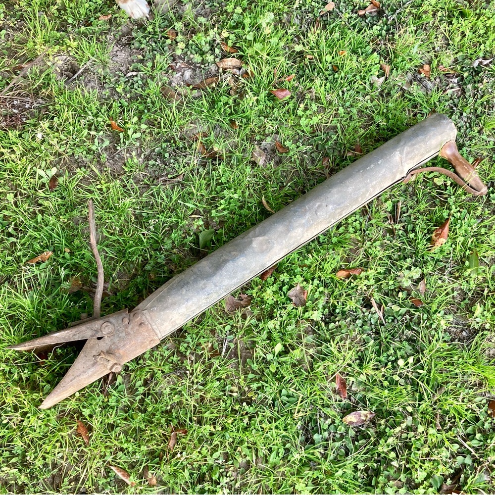 Antique Cultivator Garden Tool Seed Planter 33” Long Wood Handle - Picture 7 of 15